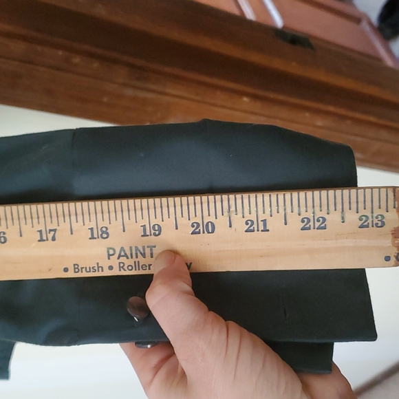 Banana Republic tailored green top - Picture 4 of 7